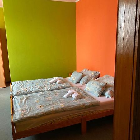 Tiszaparti Rokonok Kiskore Ngoại thất bức ảnh
